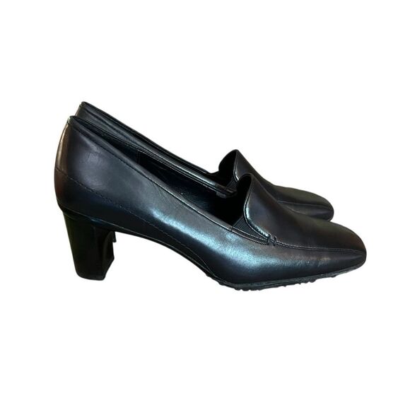 Rockport black classic leather heels. Size 7.5 - Picture 1 of 8